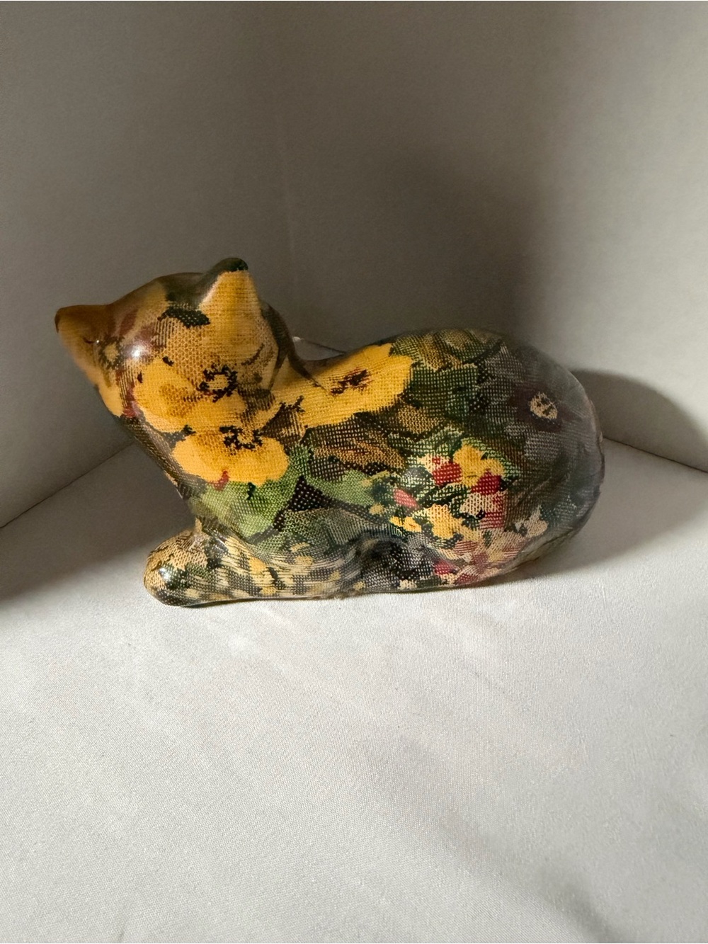 Vintage floral decoupage ceramic cat figurines grandma core patchwork style GUC - Picture 5 of 15